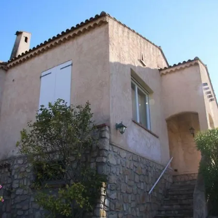 House Pays De France 24 Сен-Рафаель